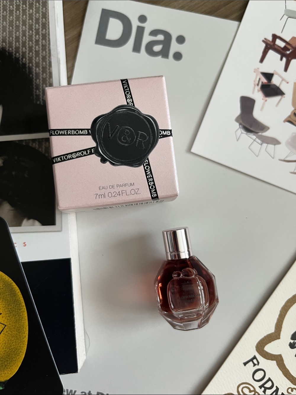 Viktor & Rolf Flowerbomb Mini in Pink Box 7 ml